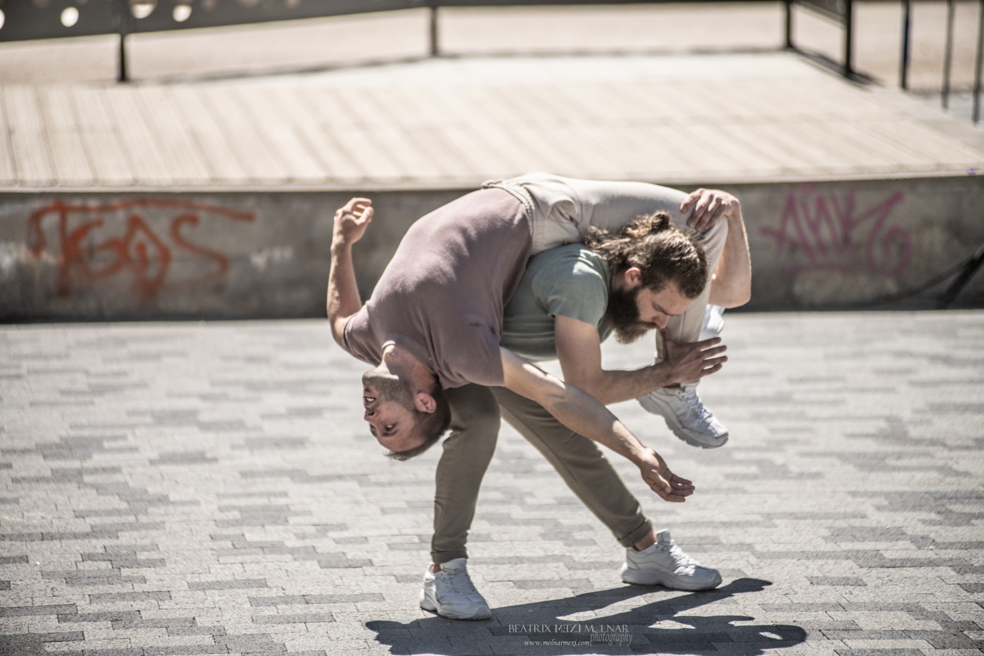 MUDANZAS: MARC FERNNDEZ presenta ' OR'. Hroes de Cavite 