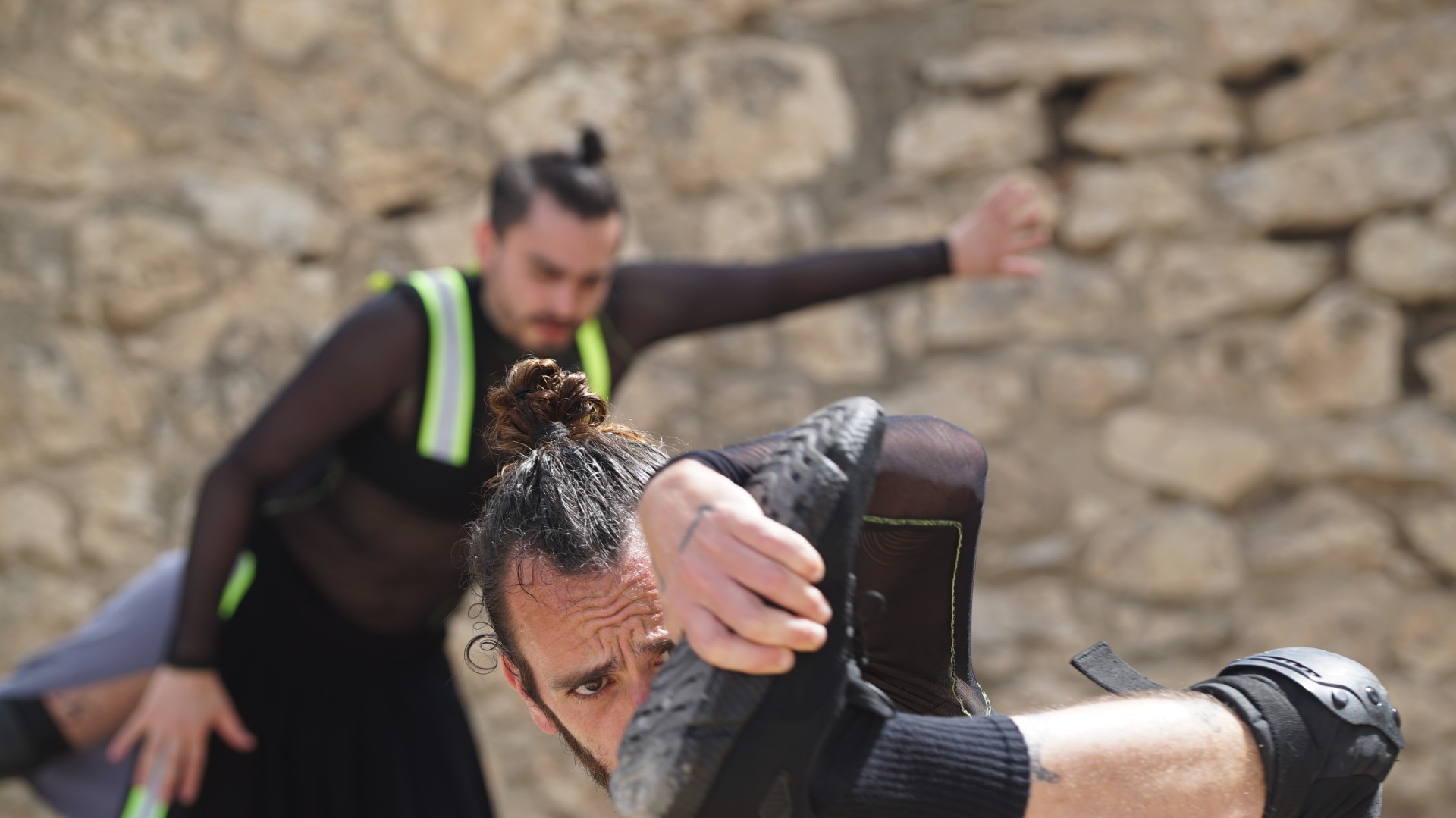  CREA-MUDANZAS: WAKO DANZA presenta 'Dummies'. Plaza del Ayuntamiento 